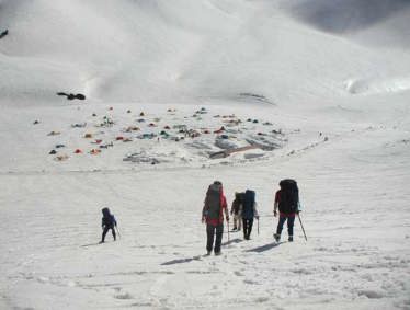 ������e���g��։���